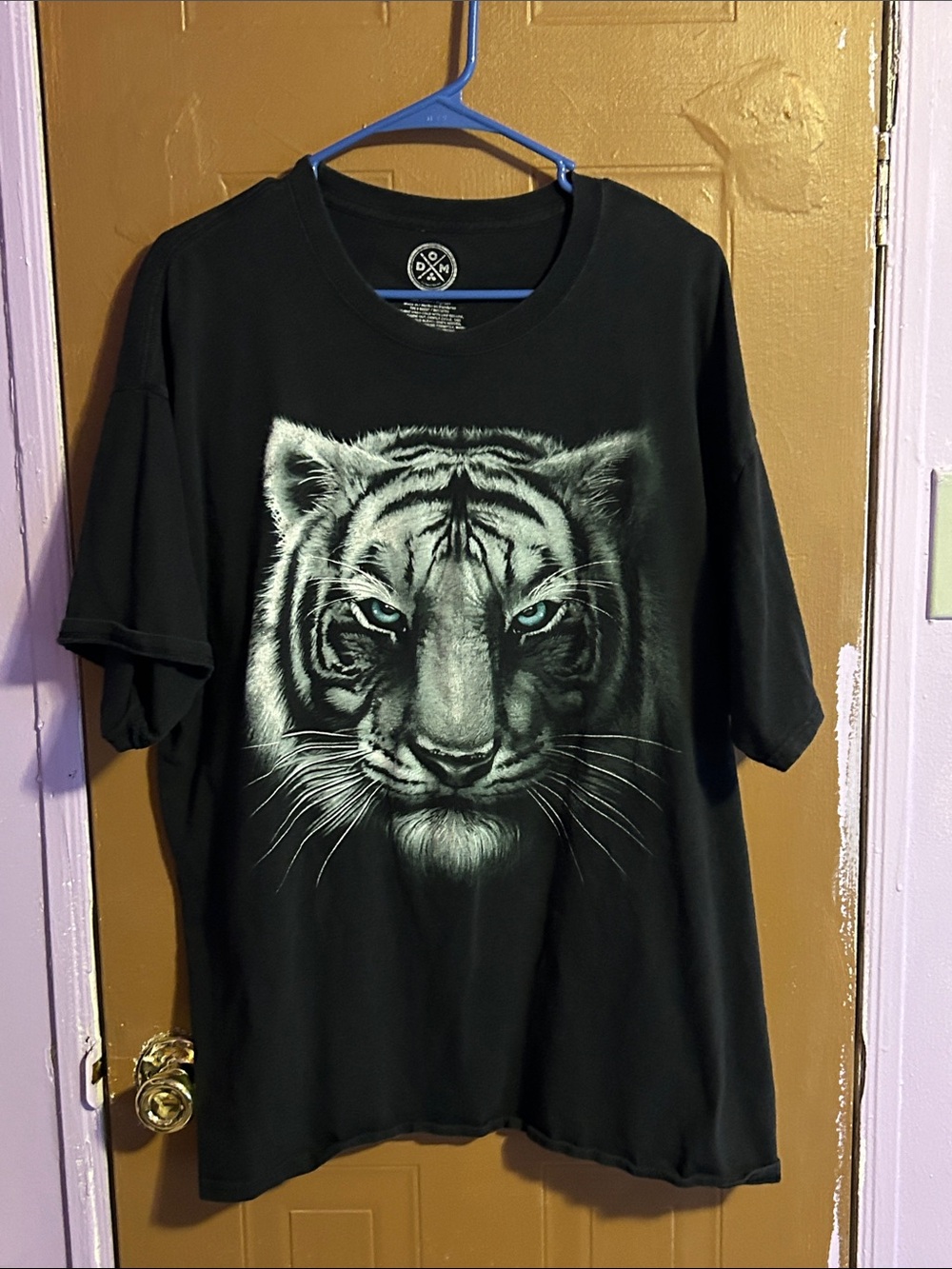 Unbranded Black Short-Sleeve Tiger Graphic Tee